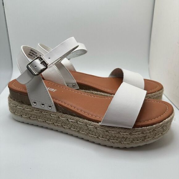 CUSHIONAIRE Women's Espadrille Platform Wedge Sandal 9 WHITE - Picture 1 of 7